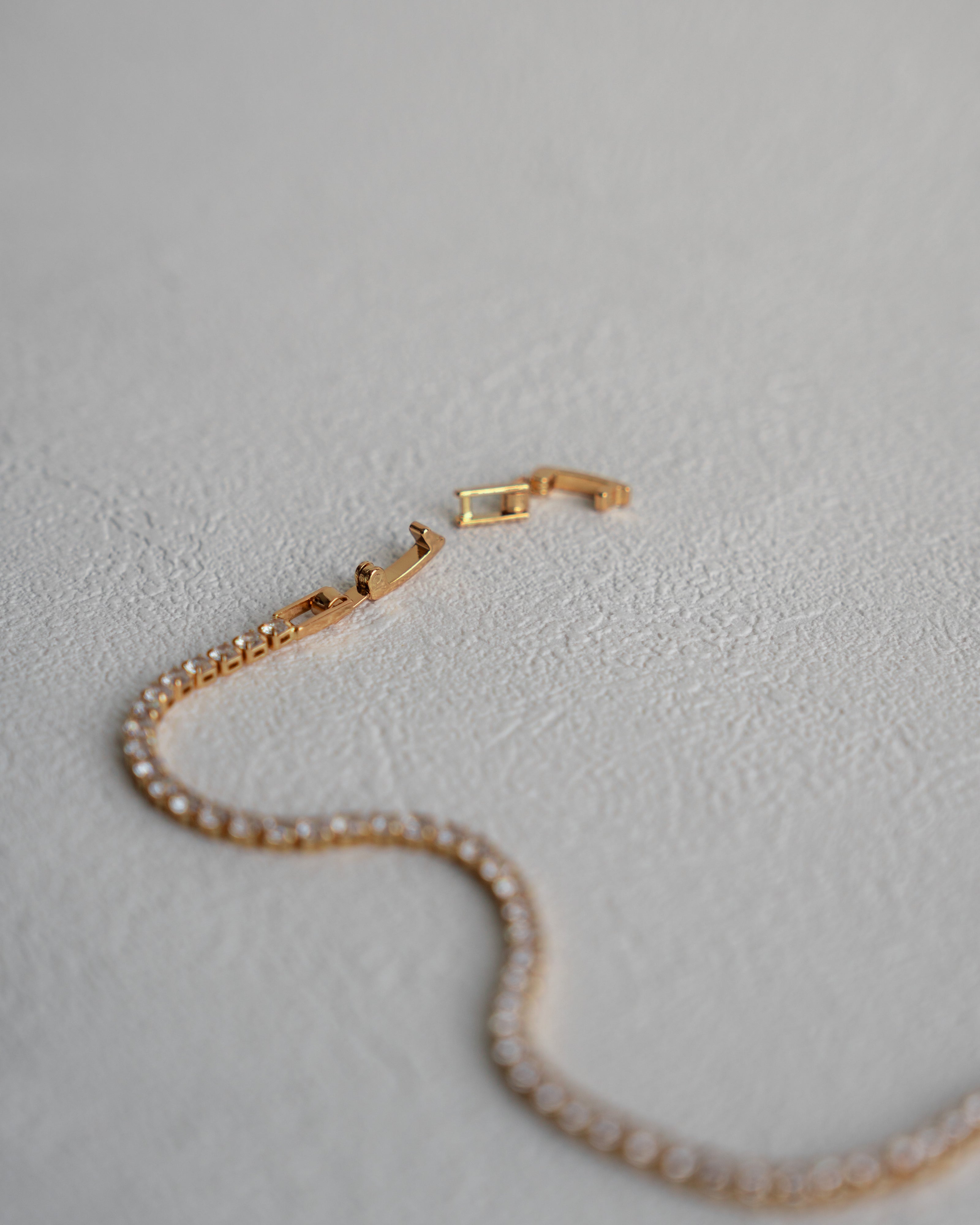 Elise Glittering Bracelet