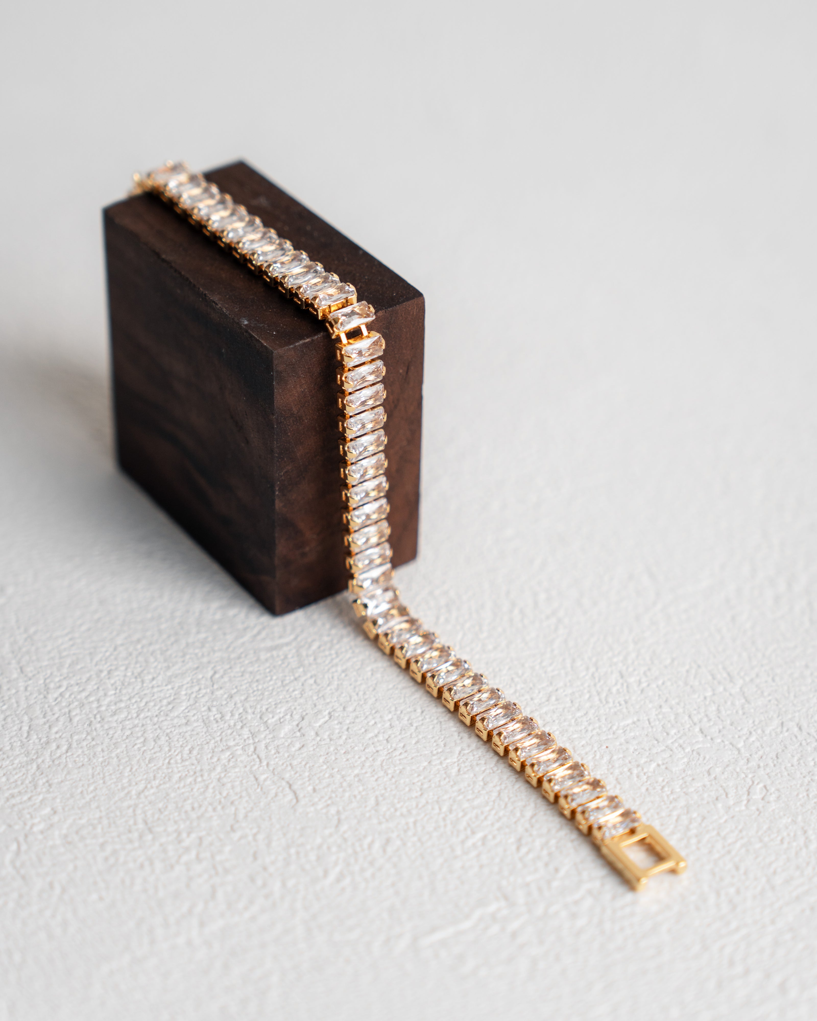 Thalia Lustrous Zircon | 18k Gold Plated / Silver Finished