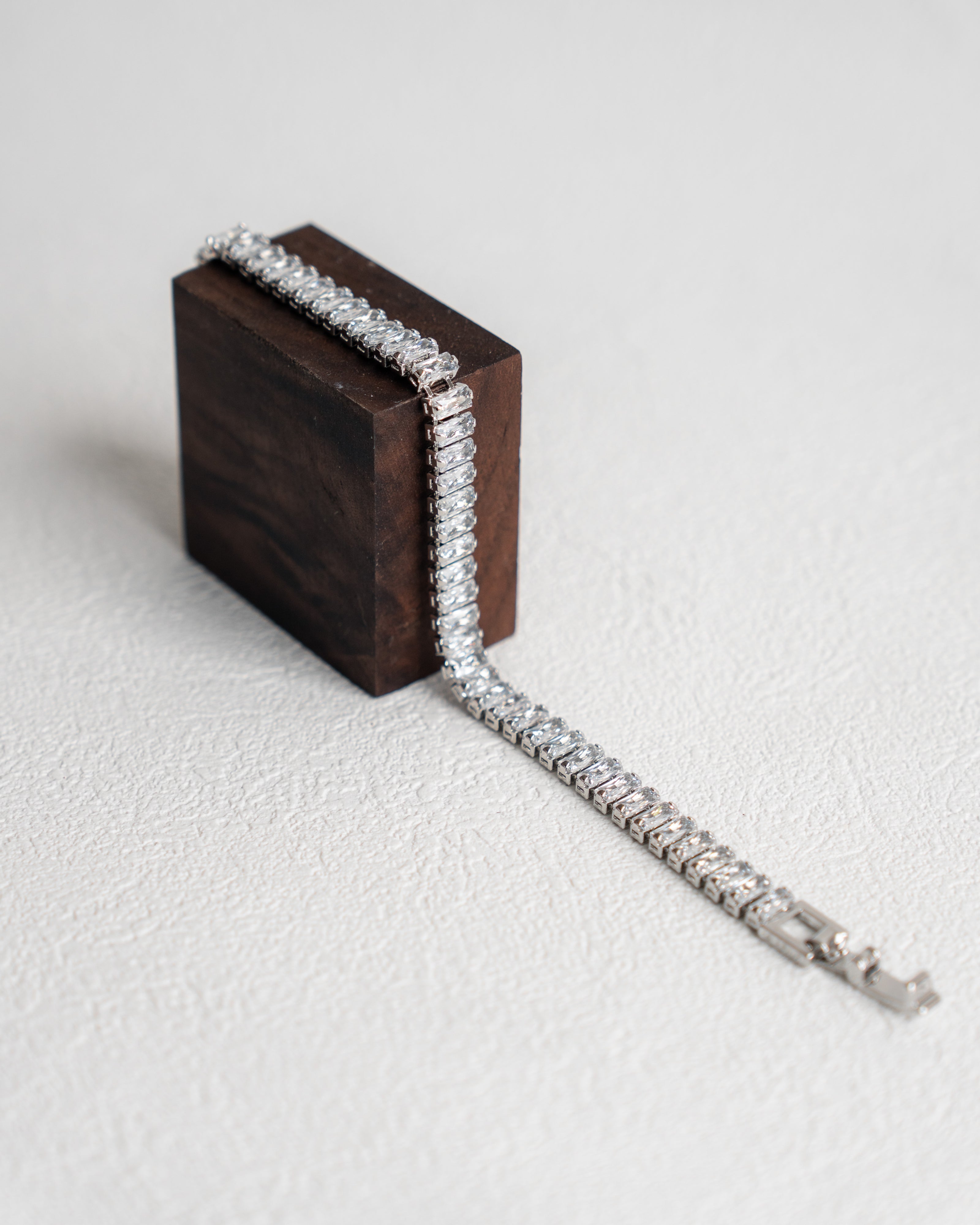 Thalia Lustrous Zircon | 18k Gold Plated / Silver Finished