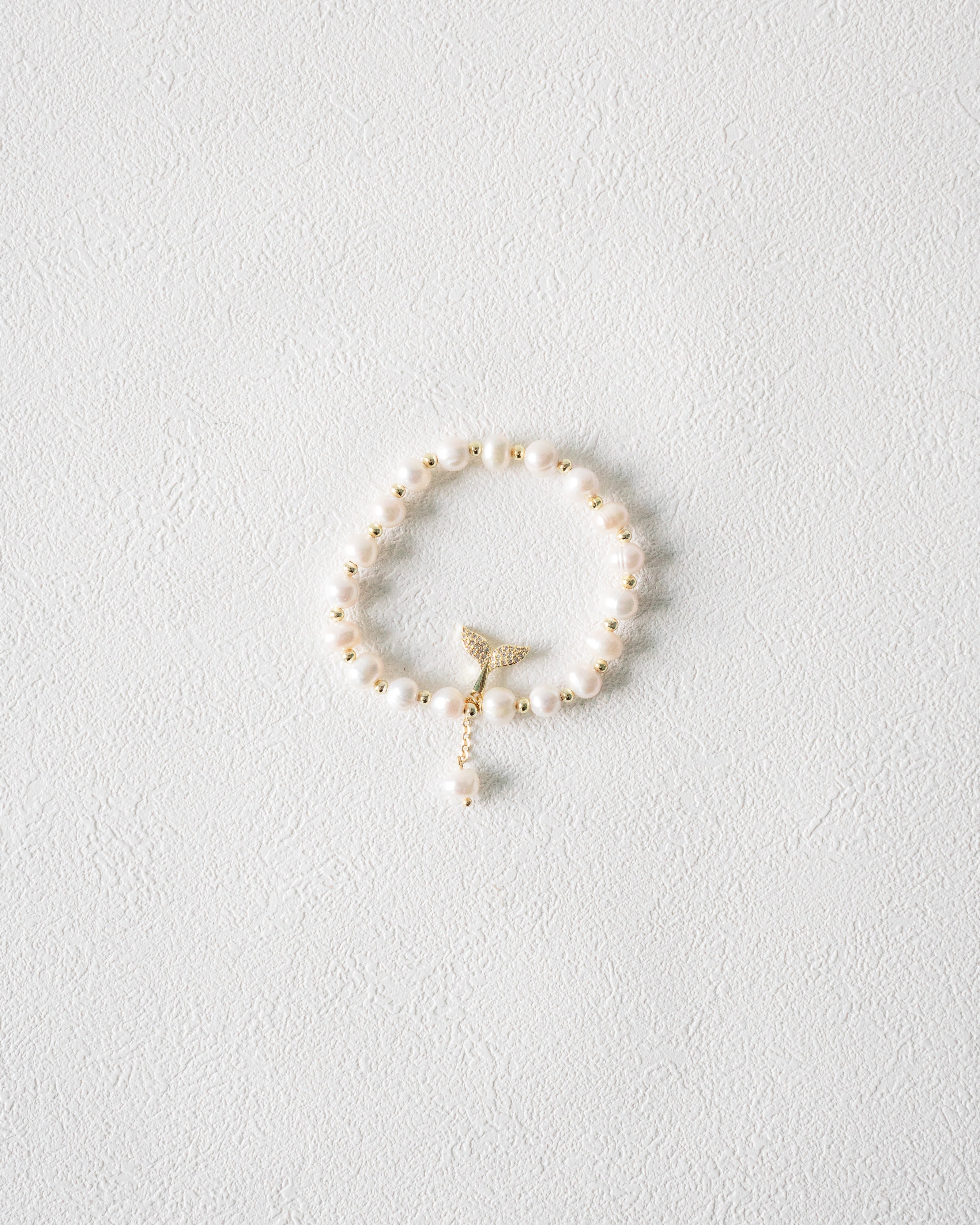 Mermaid's Tale Bracelet | Fresh Water Pearls