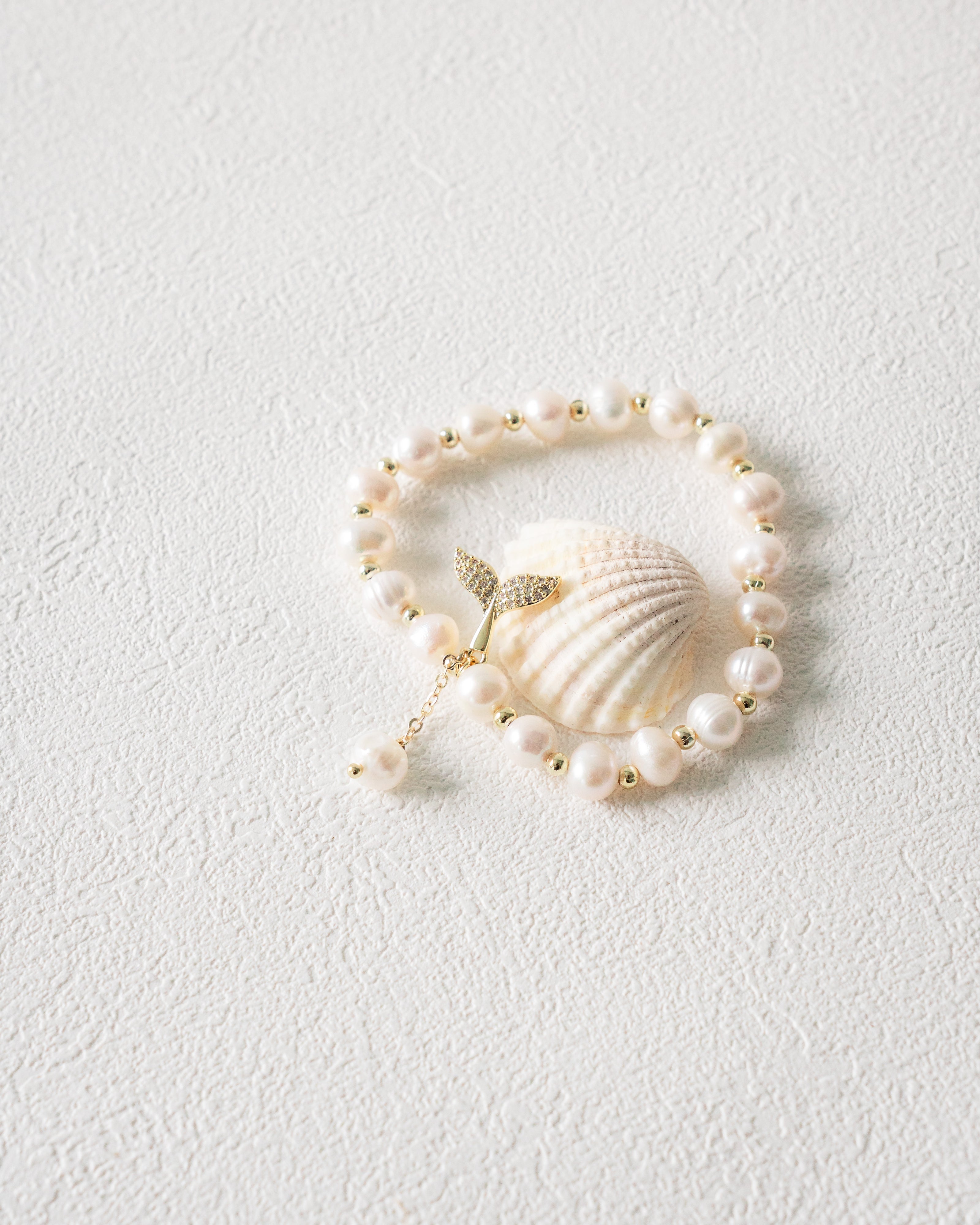 Mermaid's Tale Bracelet | Fresh Water Pearls