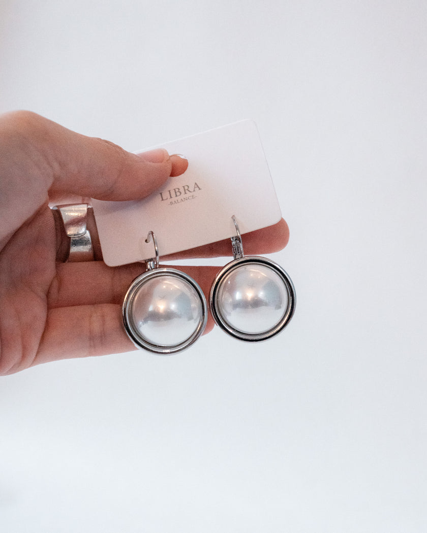 Contemporary Pearl Statement Hoops