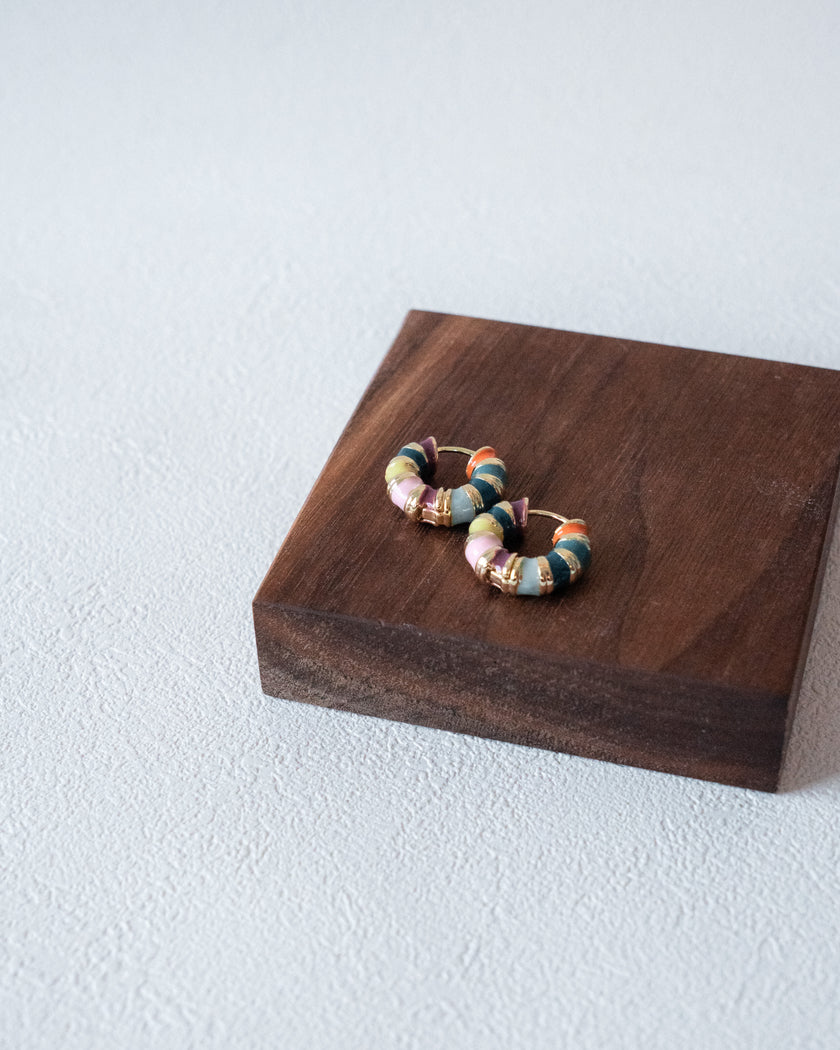 Colorburst Enamel Loop