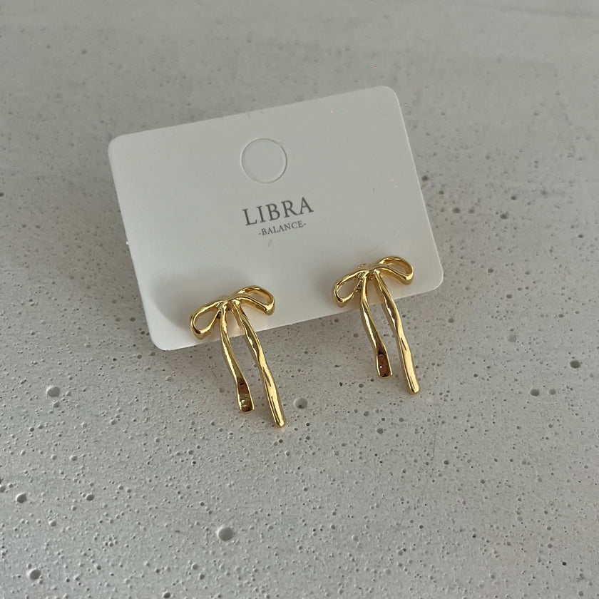 Linear Ribbon Studs