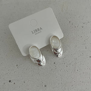 Aurea Oval Stud