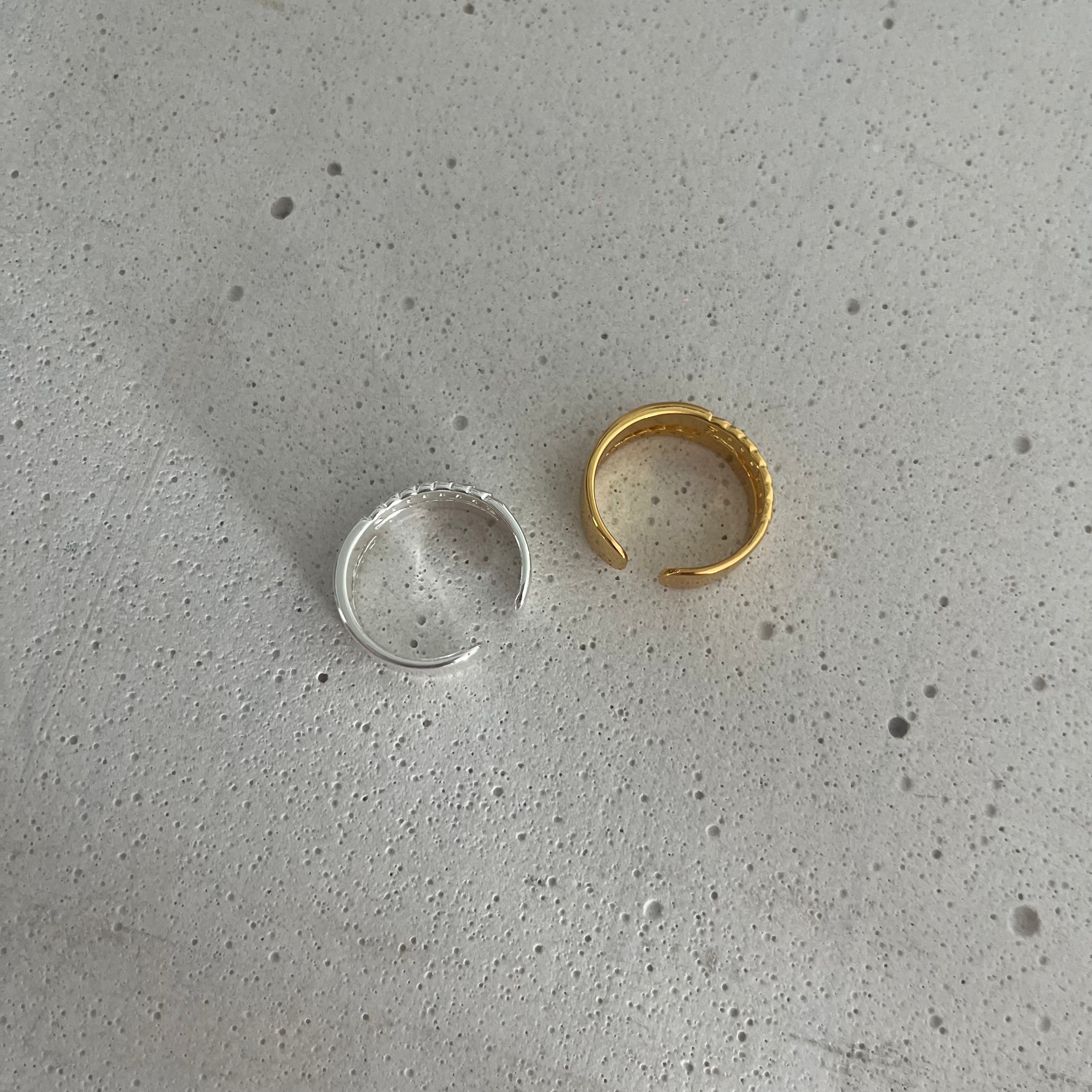 Rosette Ring