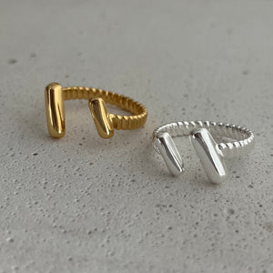 Linea Ring