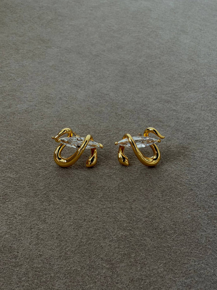 Celeste Crystal Knot